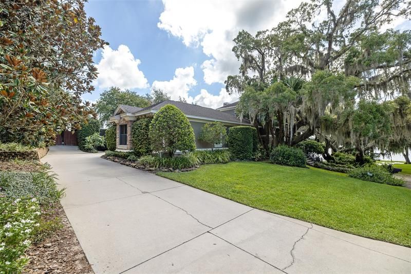 Recently Sold: $1,595,000 (4 beds, 4 baths, 4158 Square Feet)