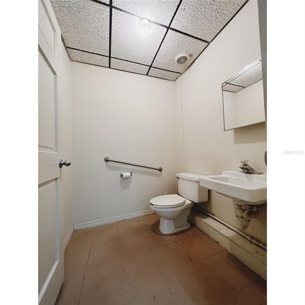 最近售出: $21,600 (0 贝兹, 0 浴室, 1520 平方英尺)