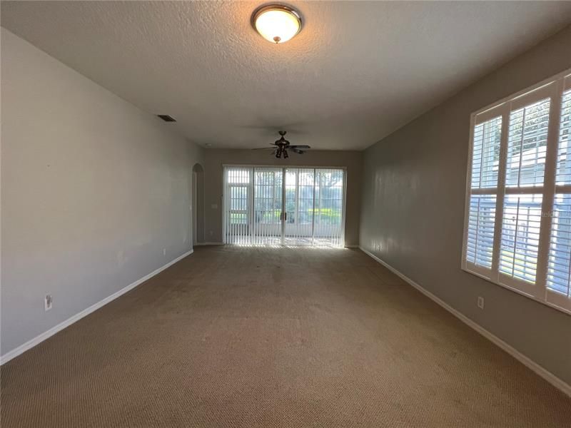 Recently Rented: $2,000 (3 beds, 2 baths, 1478 Square Feet)
