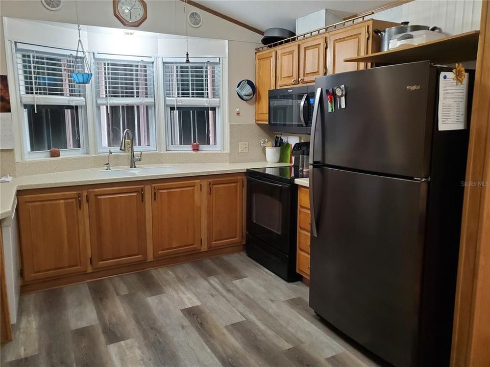 Recently Sold: $130,000 (2 beds, 1 baths, 980 Square Feet)