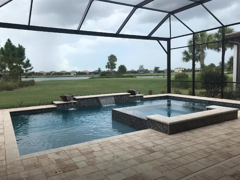 Recently Sold: $1,165,589 (3 beds, 3 baths, 3032 Square Feet)