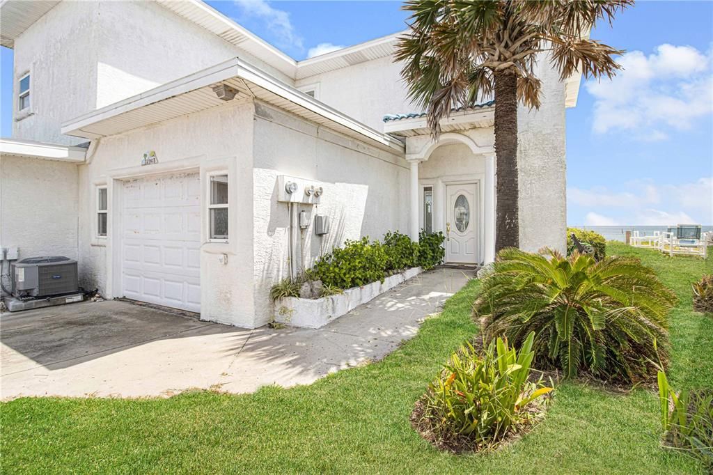 Recently Sold: $1,395,000 (4 beds, 4 baths, 2674 Square Feet)