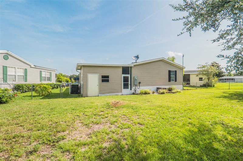 Recently Sold: $199,900 (3 beds, 2 baths, 1296 Square Feet)