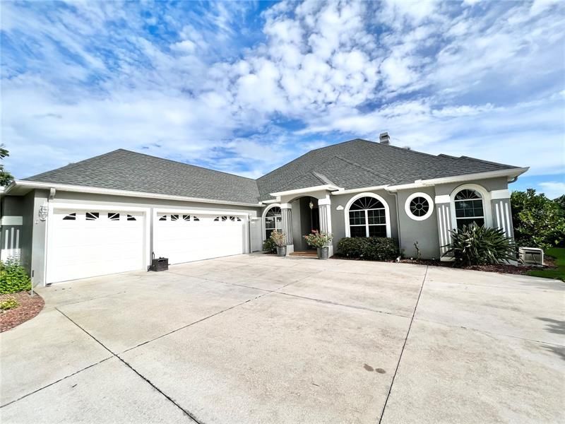 Recently Sold: $999,500 (3 beds, 2 baths, 2720 Square Feet)