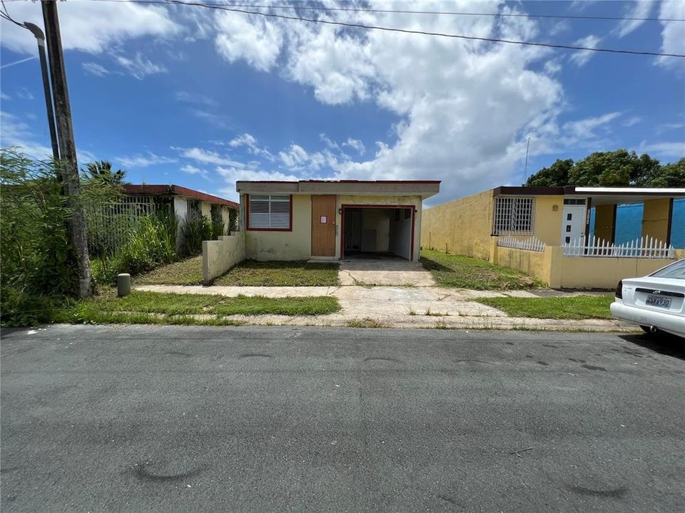 Recently Sold: $72,000 (3 beds, 1 baths, 830 Square Feet)