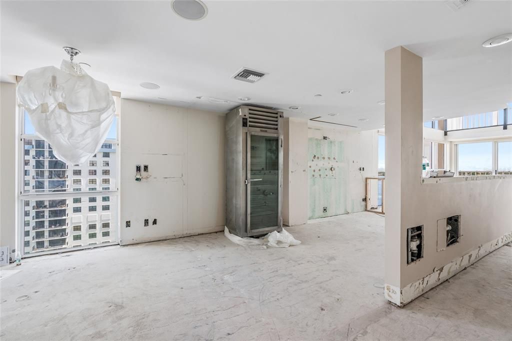 Recently Sold: $1,800,000 (2 beds, 2 baths, 1982 Square Feet)