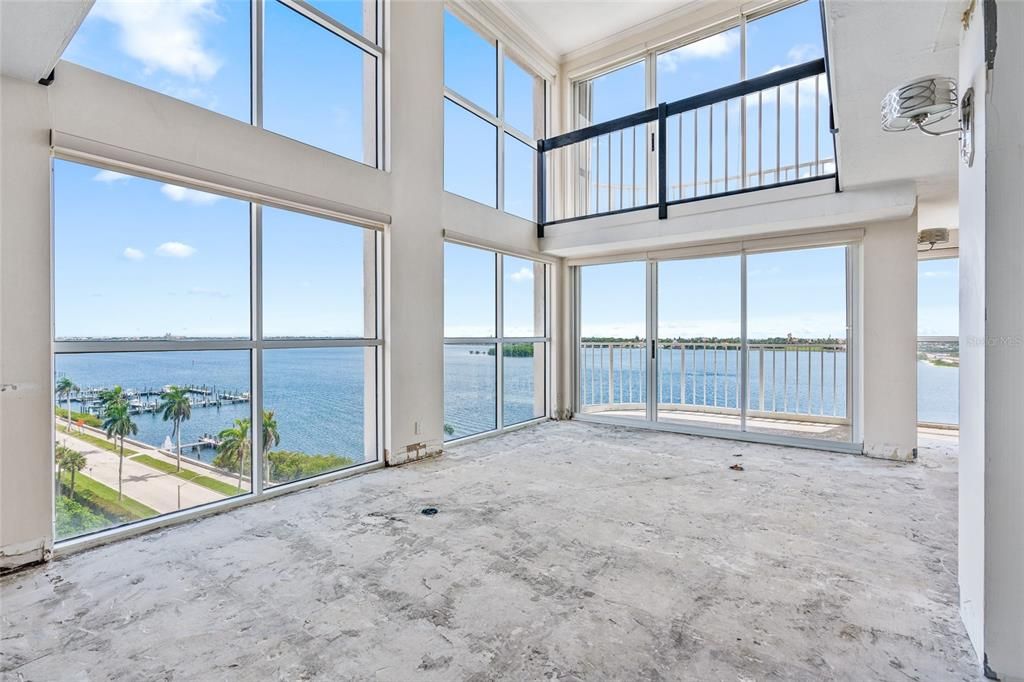 Recently Sold: $1,800,000 (2 beds, 2 baths, 1982 Square Feet)