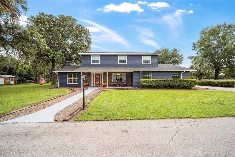 Recently Sold: $1,125,000 (6 beds, 4 baths, 3721 Square Feet)