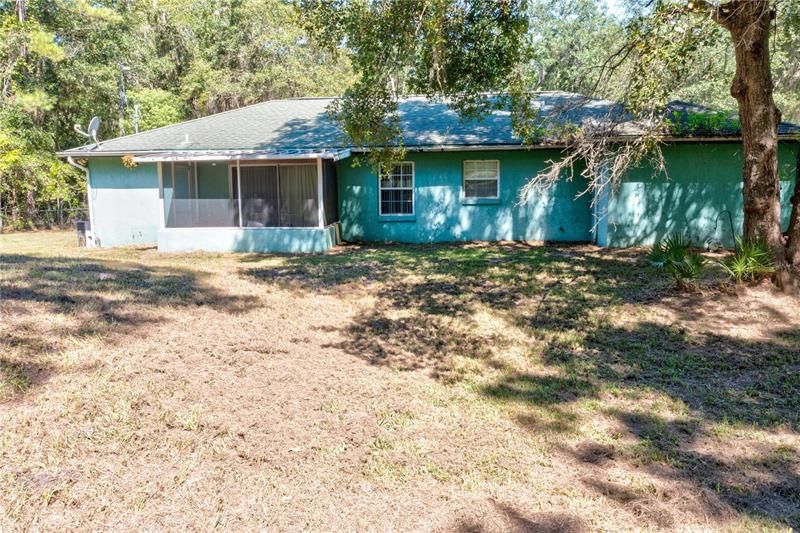 Recently Sold: $149,900 (3 beds, 2 baths, 1124 Square Feet)