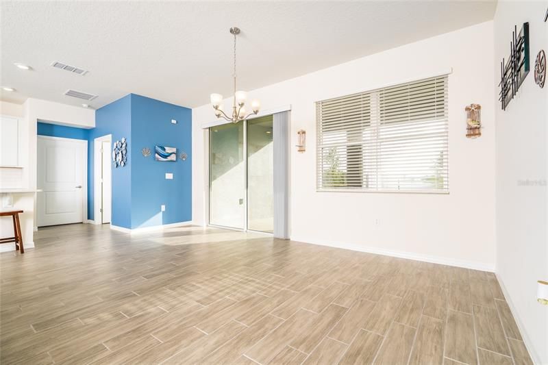 Recently Sold: $409,000 (2 beds, 2 baths, 1816 Square Feet)