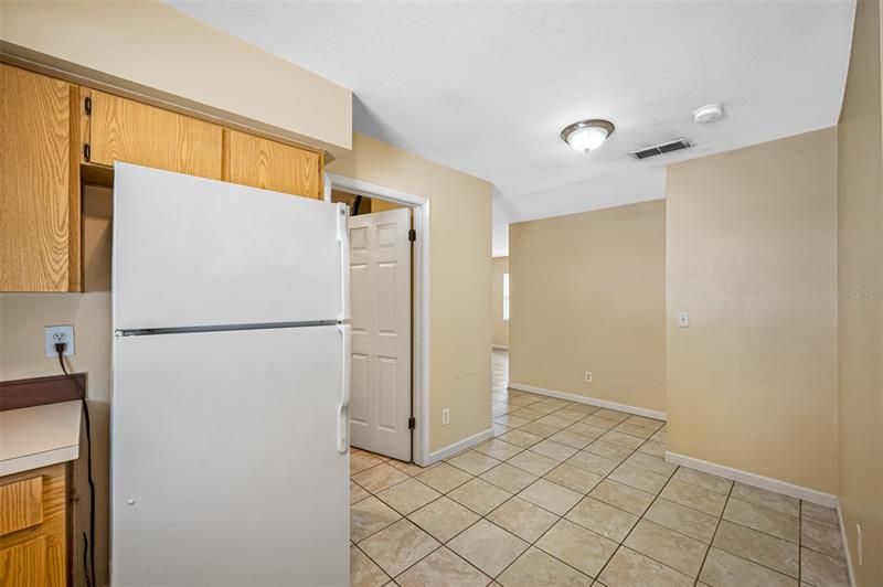 Recently Sold: $228,000 (3 beds, 1 baths, 1056 Square Feet)