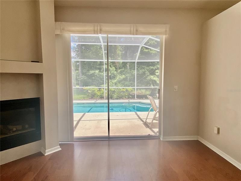 Recently Rented: $3,000 (3 beds, 2 baths, 1699 Square Feet)