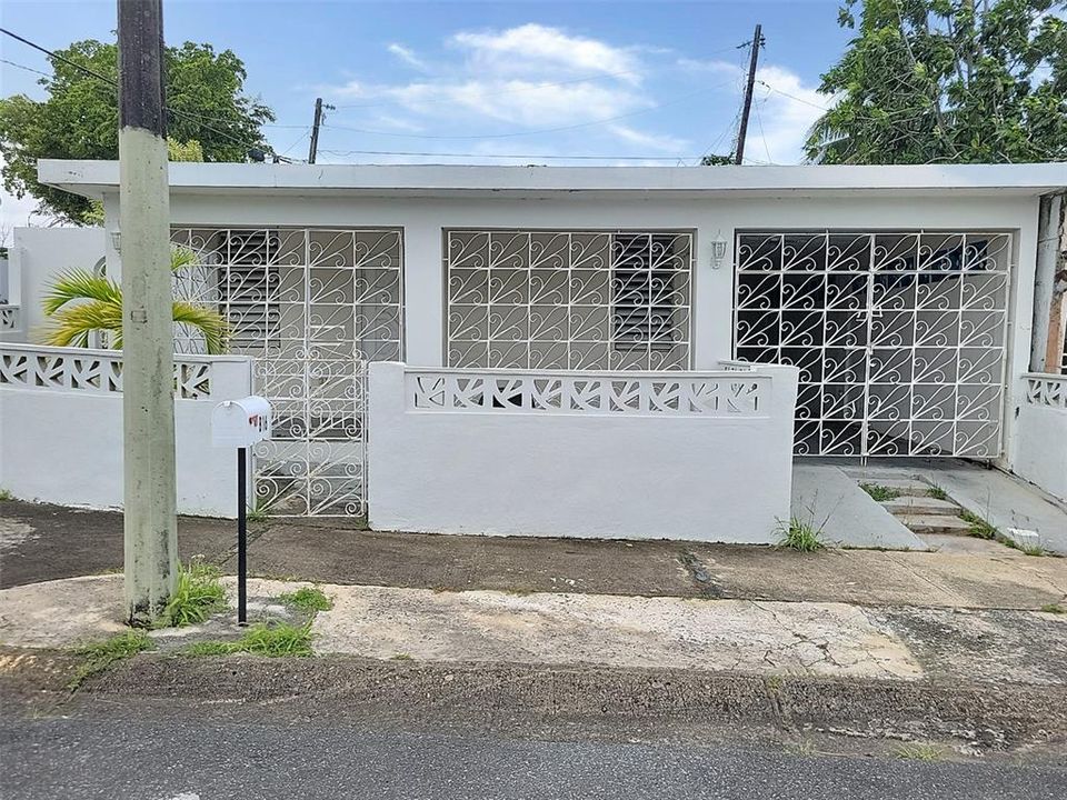 Vendido Recientemente: $71,000 (2 camas, 1 baños, 825 Pies cuadrados)