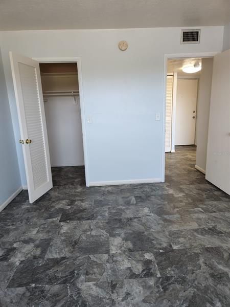 Recently Rented: $1,250 (1 beds, 1 baths, 680 Square Feet)