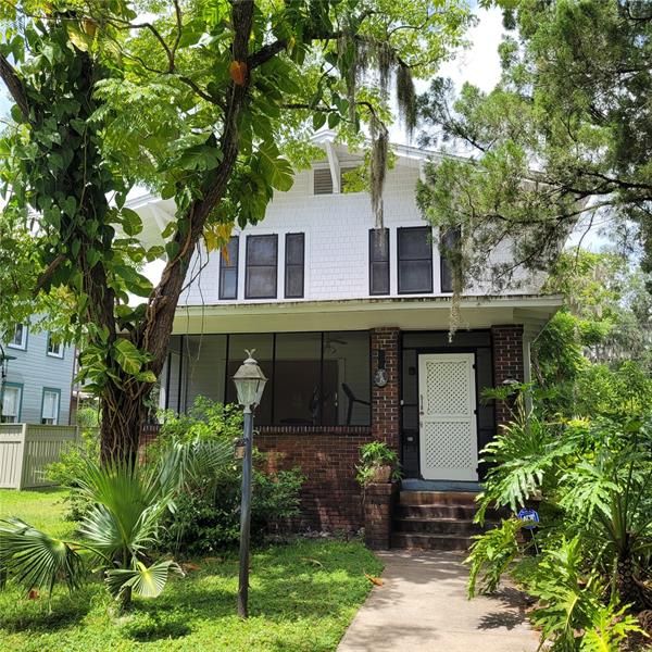 Recently Sold: $325,000 (3 beds, 1 baths, 1404 Square Feet)