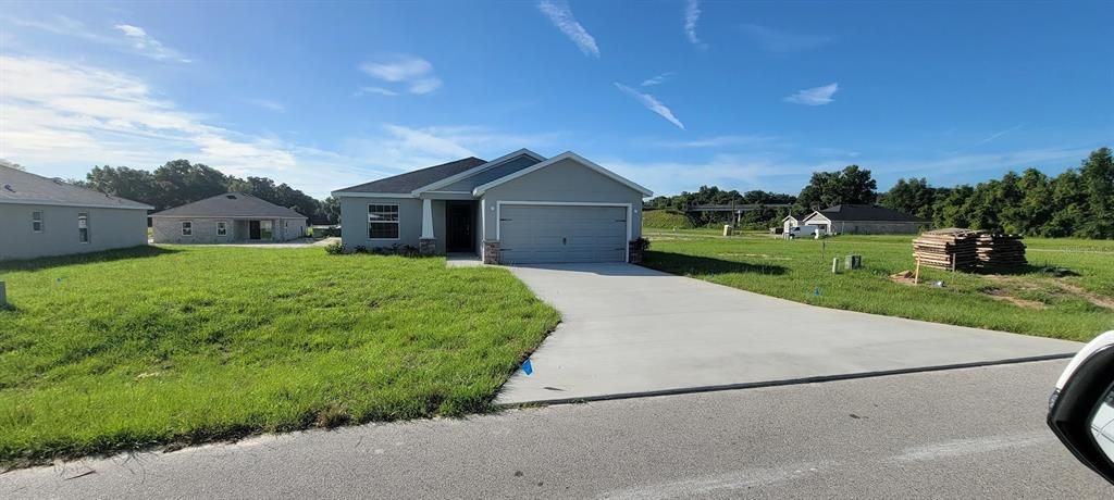 Vendido Recientemente: $265,565 (4 camas, 2 baños, 1811 Pies cuadrados)