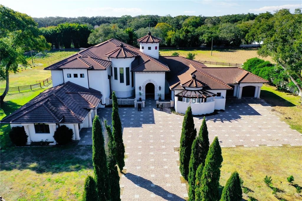 Недавно продано: $2,950,000 (4 спален, 5 ванн, 6790 Квадратных фут)