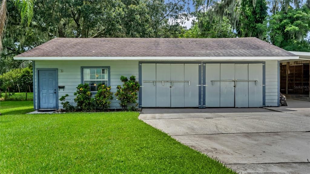 Recently Sold: $349,900 (3 beds, 2 baths, 2034 Square Feet)