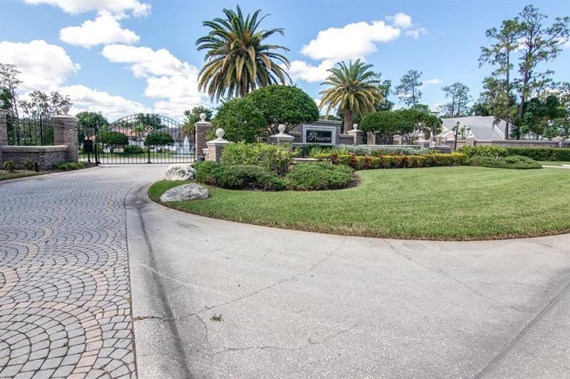 Recently Sold: $1,450,000 (6 beds, 5 baths, 6798 Square Feet)