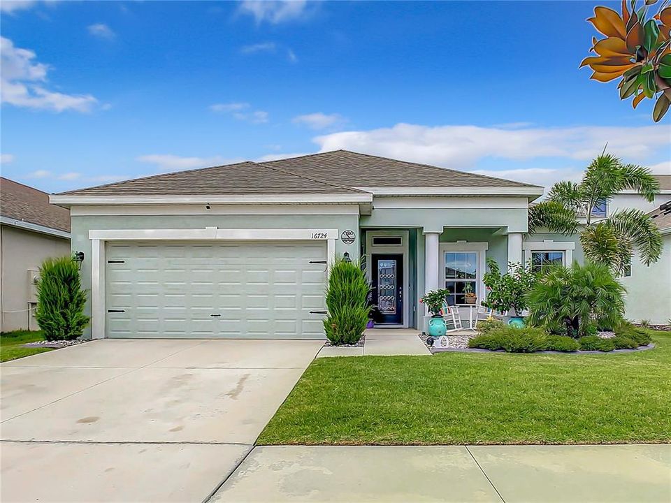 最近售出: $435,000 (4 贝兹, 3 浴室, 1972 平方英尺)