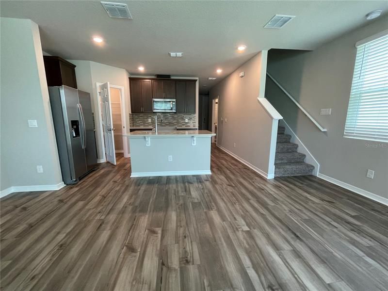 Recently Rented: $2,450 (3 beds, 2 baths, 1483 Square Feet)