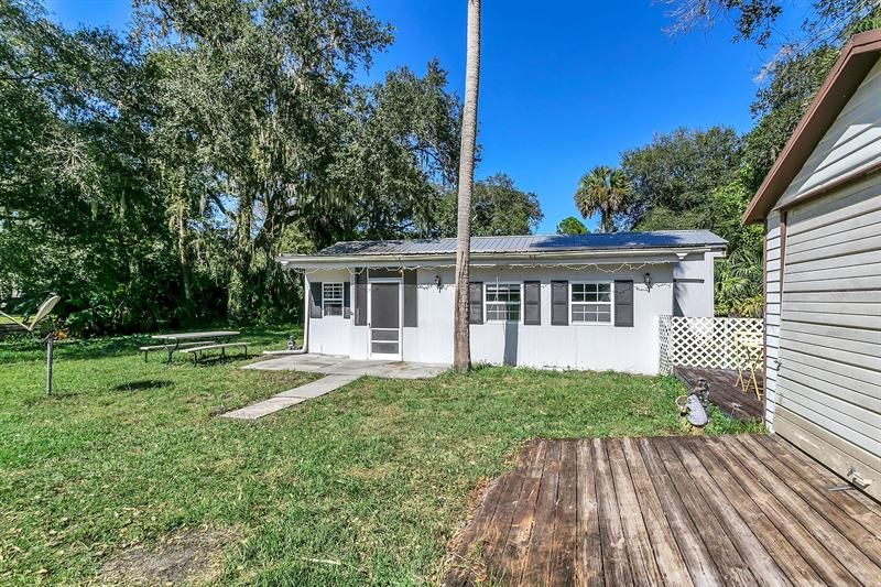 Recently Sold: $160,000 (2 beds, 1 baths, 1026 Square Feet)