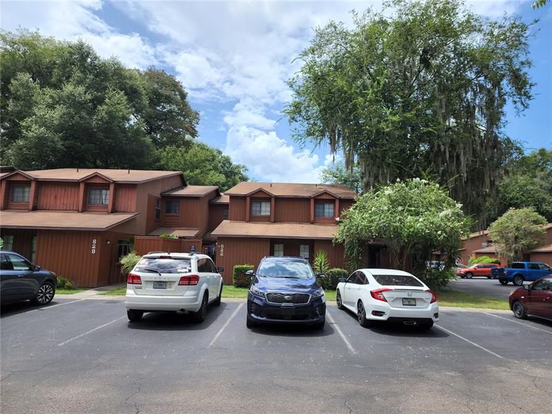 Recently Sold: $160,000 (3 beds, 3 baths, 1370 Square Feet)