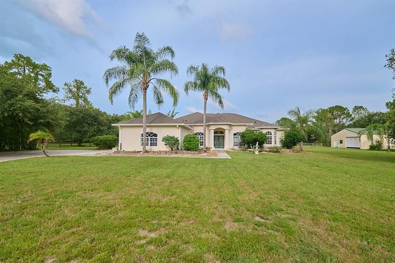 Recently Sold: $675,000 (4 beds, 3 baths, 2376 Square Feet)