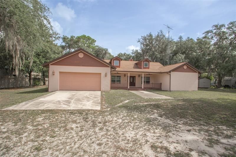 Recently Sold: $300,000 (3 beds, 2 baths, 3190 Square Feet)