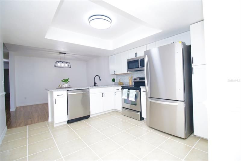 Recently Sold: $284,990 (3 beds, 2 baths, 1372 Square Feet)