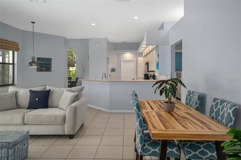 Recently Sold: $385,000 (3 beds, 3 baths, 1858 Square Feet)