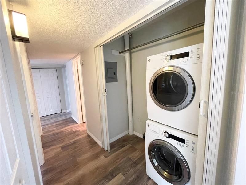Recently Rented: $1,600 (2 beds, 2 baths, 1252 Square Feet)