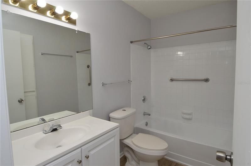 Недавно арендовано: $1,675 (2 спален, 2 ванн, 1174 Квадратных фут)