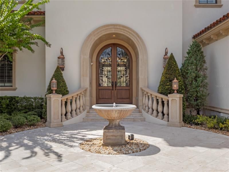 Recently Sold: $10,000,000 (5 beds, 6 baths, 9713 Square Feet)