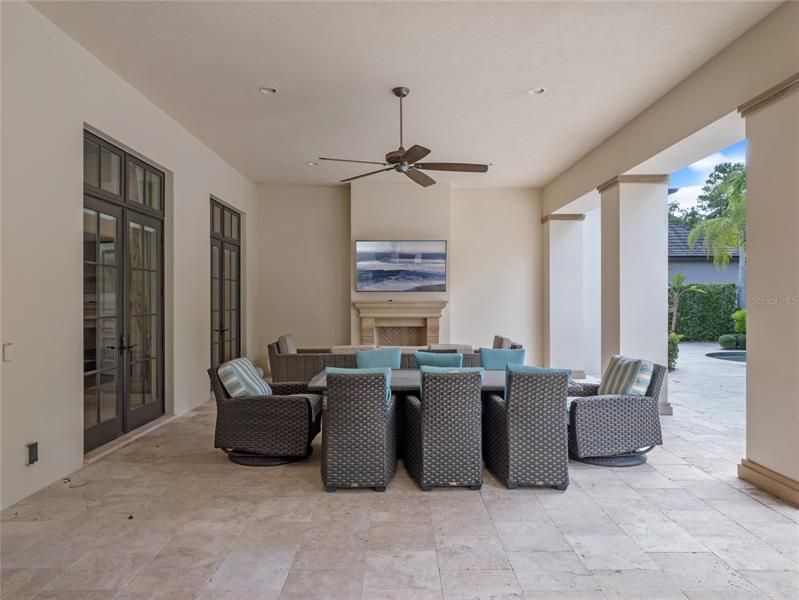 Recently Sold: $10,000,000 (5 beds, 6 baths, 9713 Square Feet)