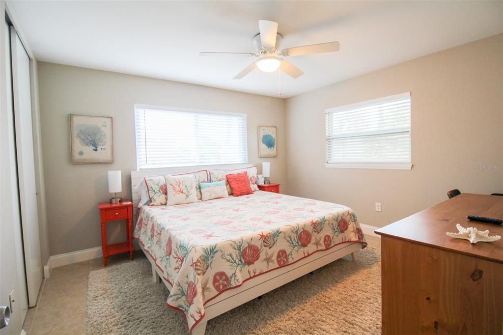 出租: $4,562 (3 贝兹, 2 浴室, 1151 平方英尺)