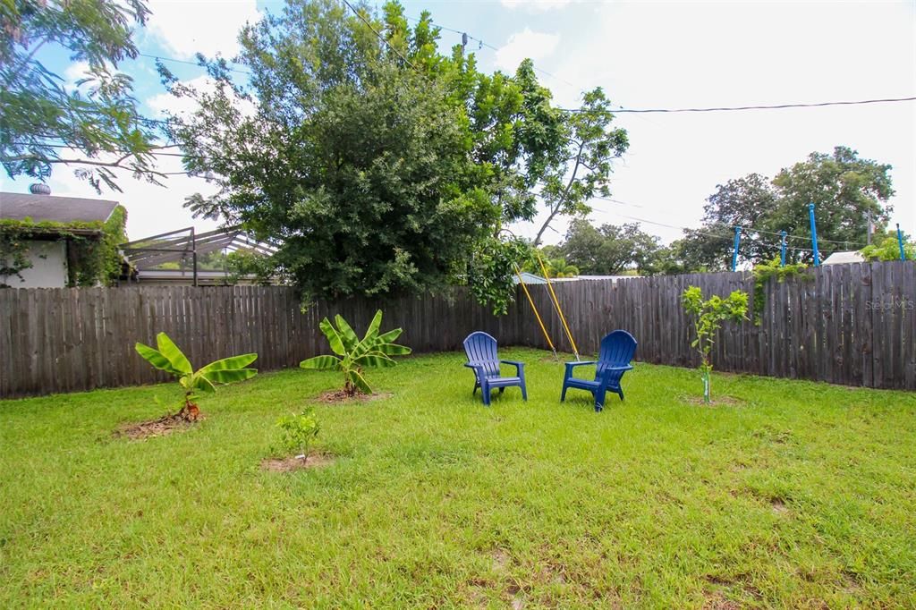 出租: $4,562 (3 贝兹, 2 浴室, 1151 平方英尺)