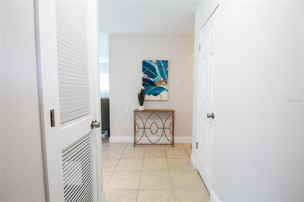 出租: $4,562 (3 贝兹, 2 浴室, 1151 平方英尺)