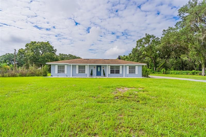 Recently Sold: $1,500,000 (3 beds, 2 baths, 1638 Square Feet)