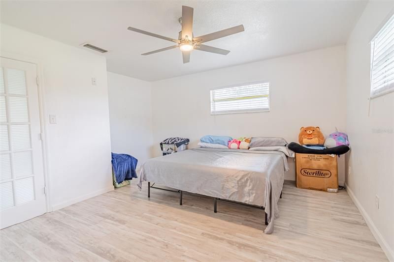 Recently Sold: $1,500,000 (3 beds, 2 baths, 1638 Square Feet)