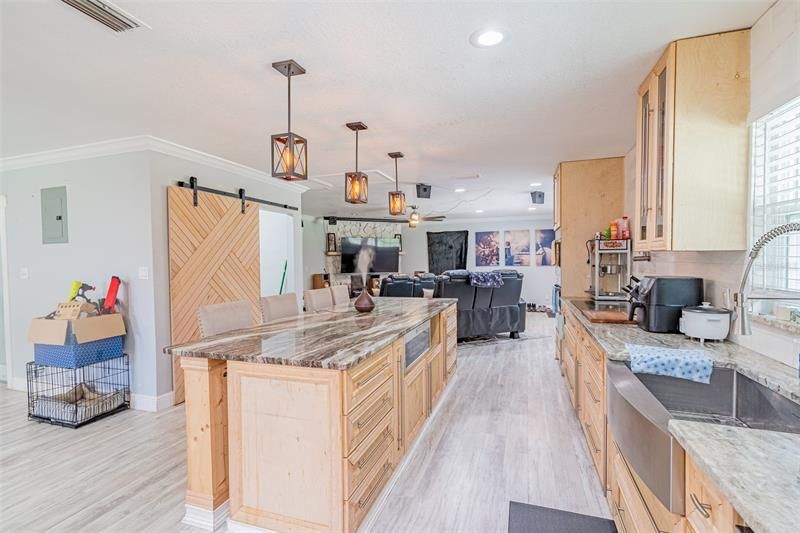 Recently Sold: $1,500,000 (3 beds, 2 baths, 1638 Square Feet)