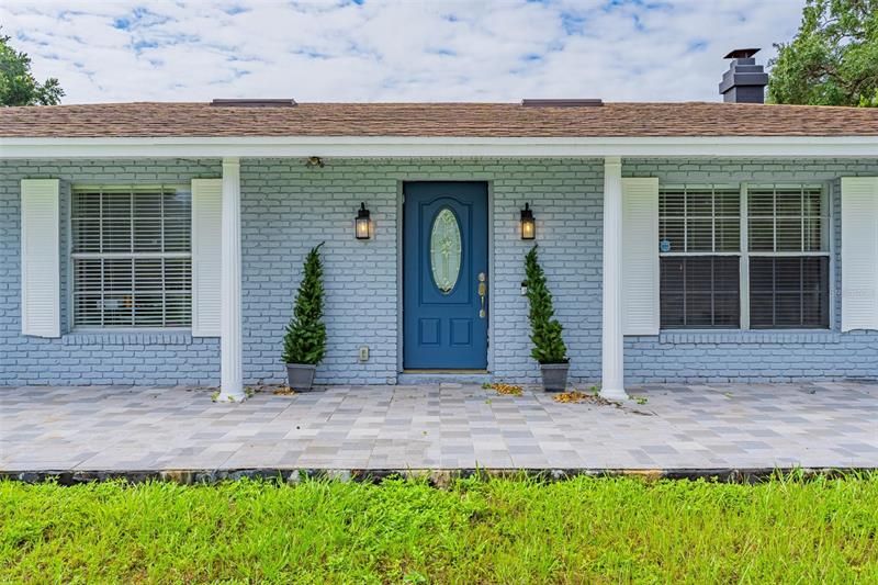 Recently Sold: $1,500,000 (3 beds, 2 baths, 1638 Square Feet)