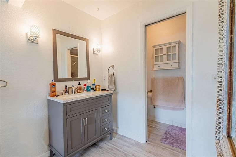 Recently Sold: $1,500,000 (3 beds, 2 baths, 1638 Square Feet)