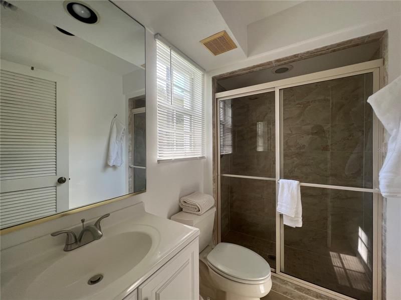 Недавно арендовано: $3,750 (3 спален, 3 ванн, 1439 Квадратных фут)