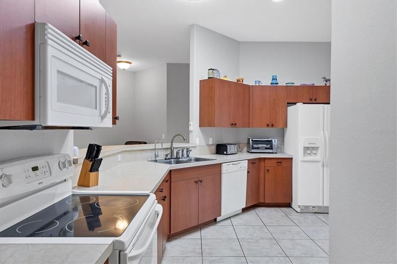 Recently Sold: $635,000 (3 beds, 2 baths, 2018 Square Feet)
