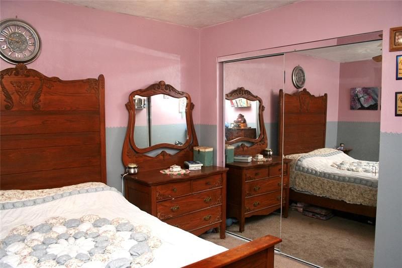 Недавно продано: $425,000 (3 спален, 2 ванн, 1755 Квадратных фут)