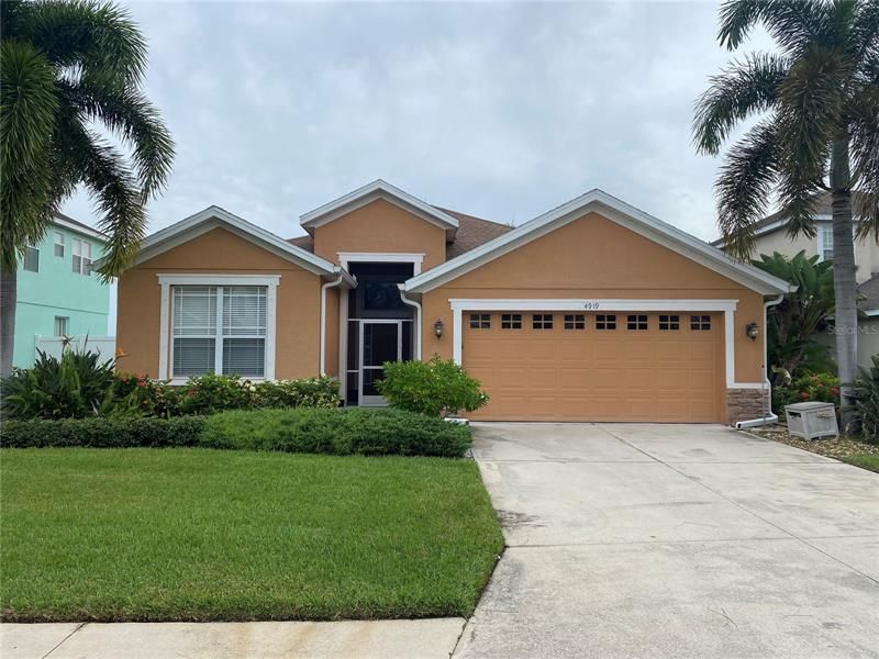 Recently Sold: $460,000 (3 beds, 2 baths, 1725 Square Feet)