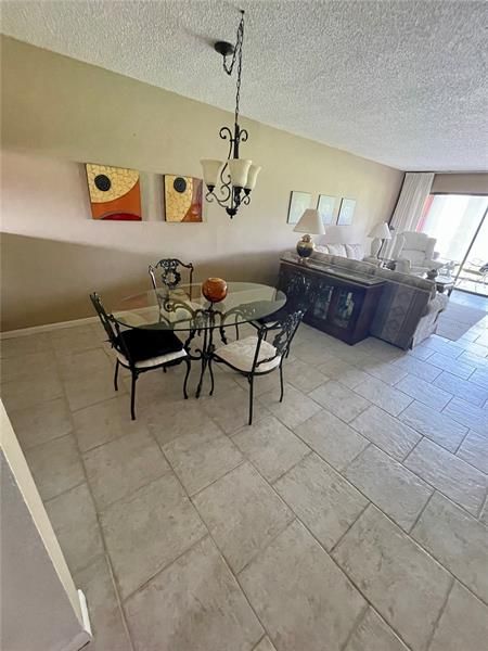 Recently Sold: $285,000 (2 beds, 2 baths, 1092 Square Feet)