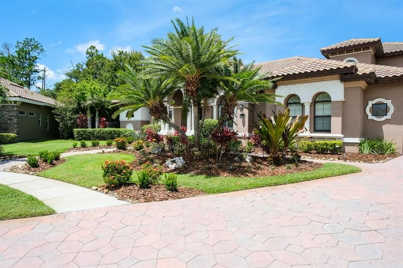 Recently Sold: $1,954,000 (5 beds, 4 baths, 4130 Square Feet)