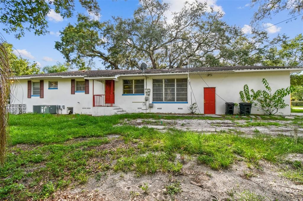 最近售出: $270,000 (2 贝兹, 1 浴室, 1256 平方英尺)